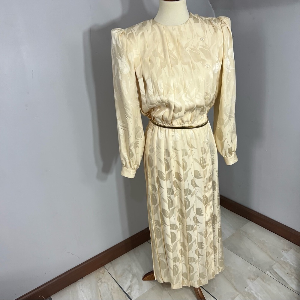 Vintage Cream Long Sleeve Dress